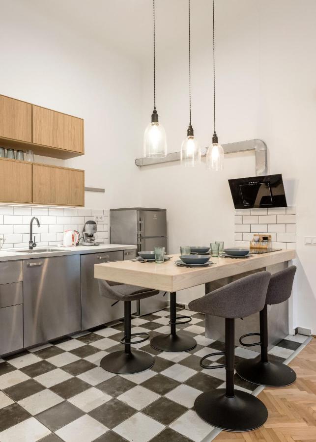Industrial Fantasy Apartment 布达佩斯 外观 照片